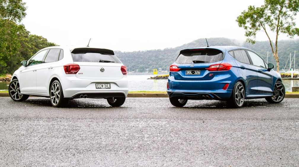 So sánh Ford Fiesta ST và Volkswagen Polo GTI 2020